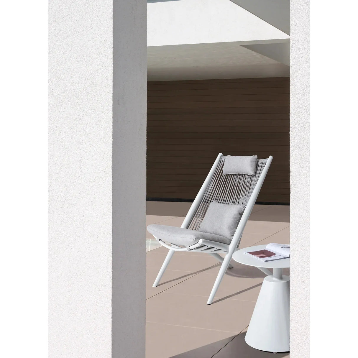 Aloha Lounge-Sessel Weiss XK03 mit Kissen - ZEN ZONE Furniture