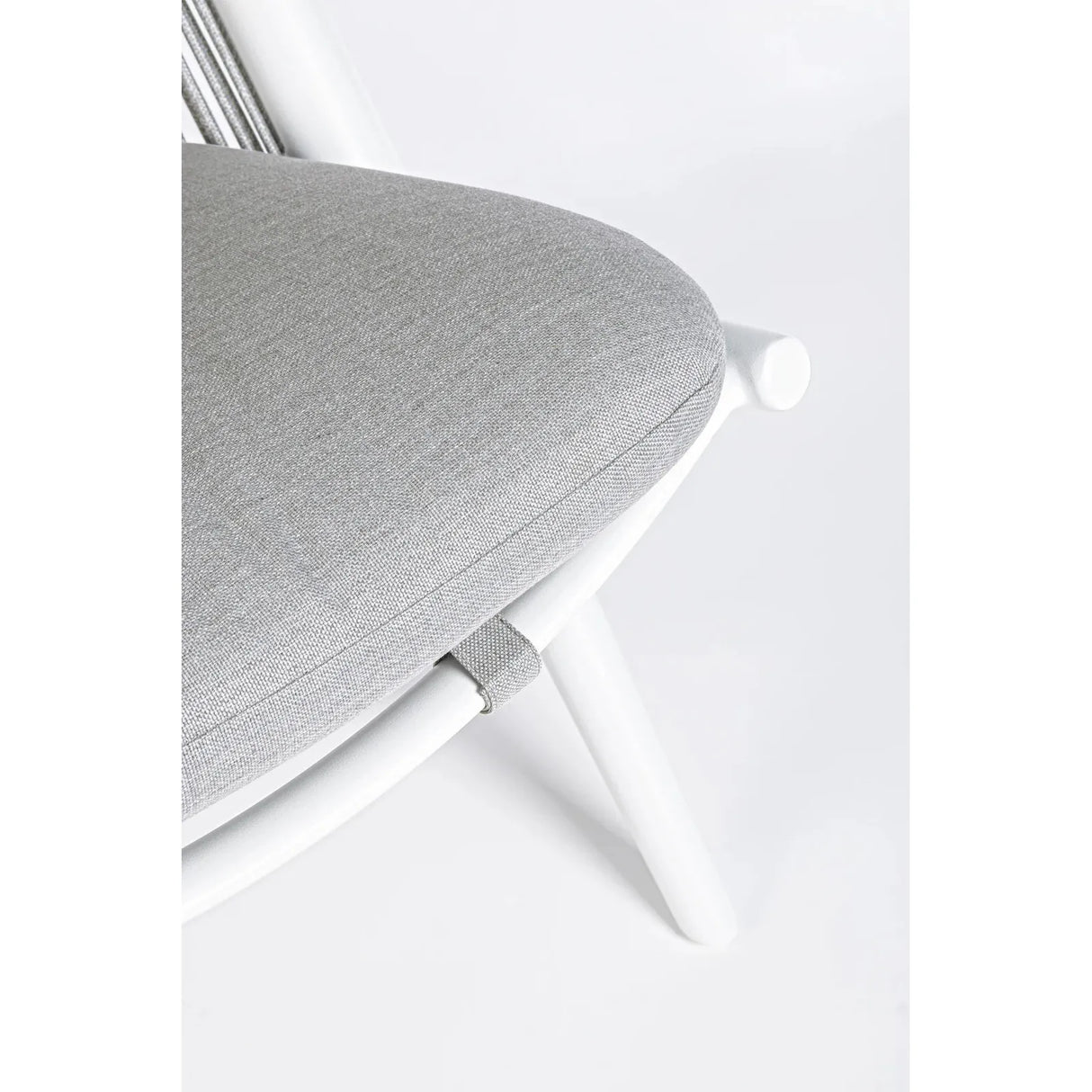Aloha Lounge-Sessel Weiss XK03 mit Kissen - ZEN ZONE Furniture