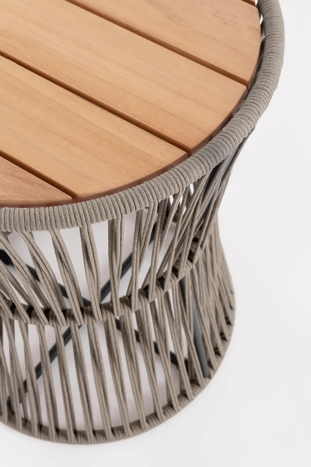 Garten Couchtisch Carles aus Seil und Teakholz 45x45x54 cm - ZEN ZONE Furniture