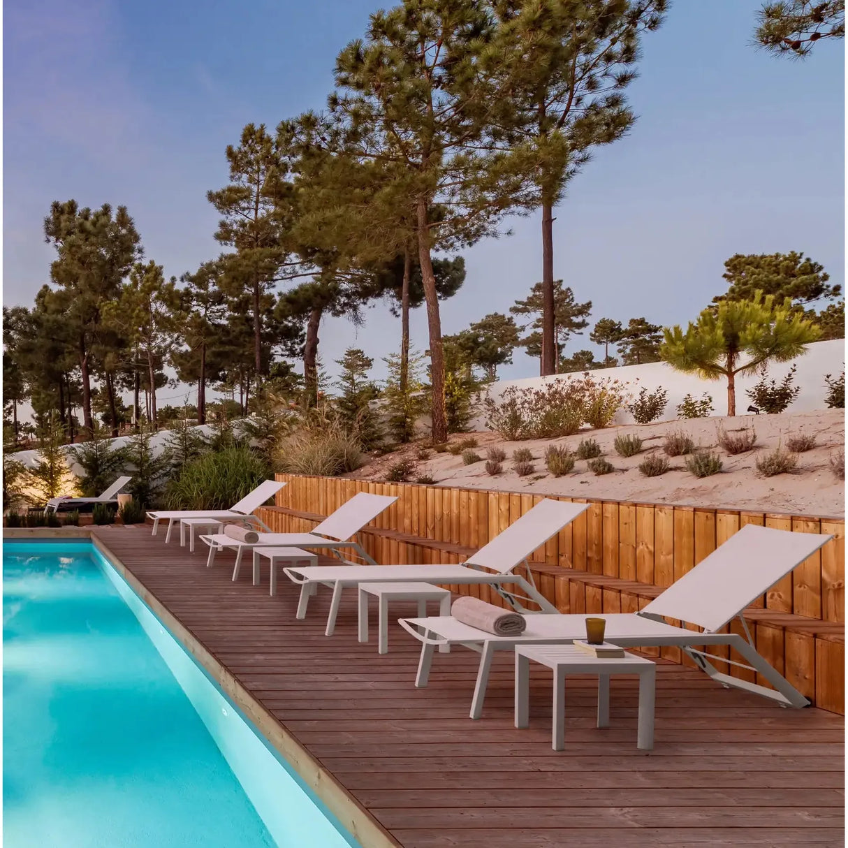 Cruise Couchtisch Weiss Gk50 40x40 cm - ZEN ZONE Furniture