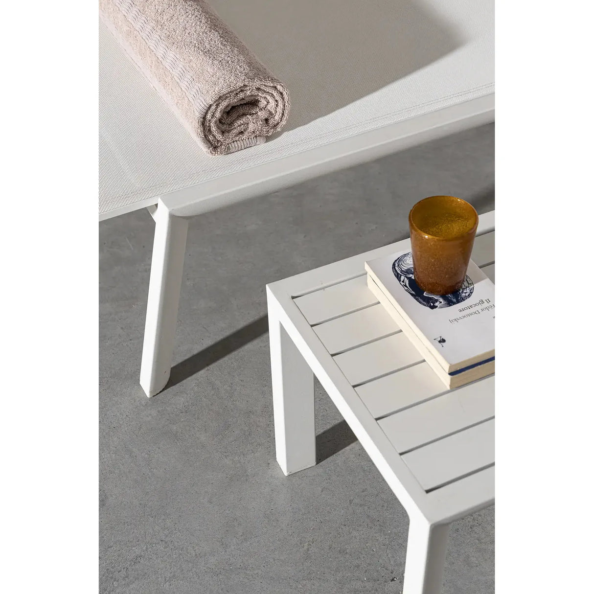 Cruise Couchtisch Weiss Gk50 40x40 cm - ZEN ZONE Furniture