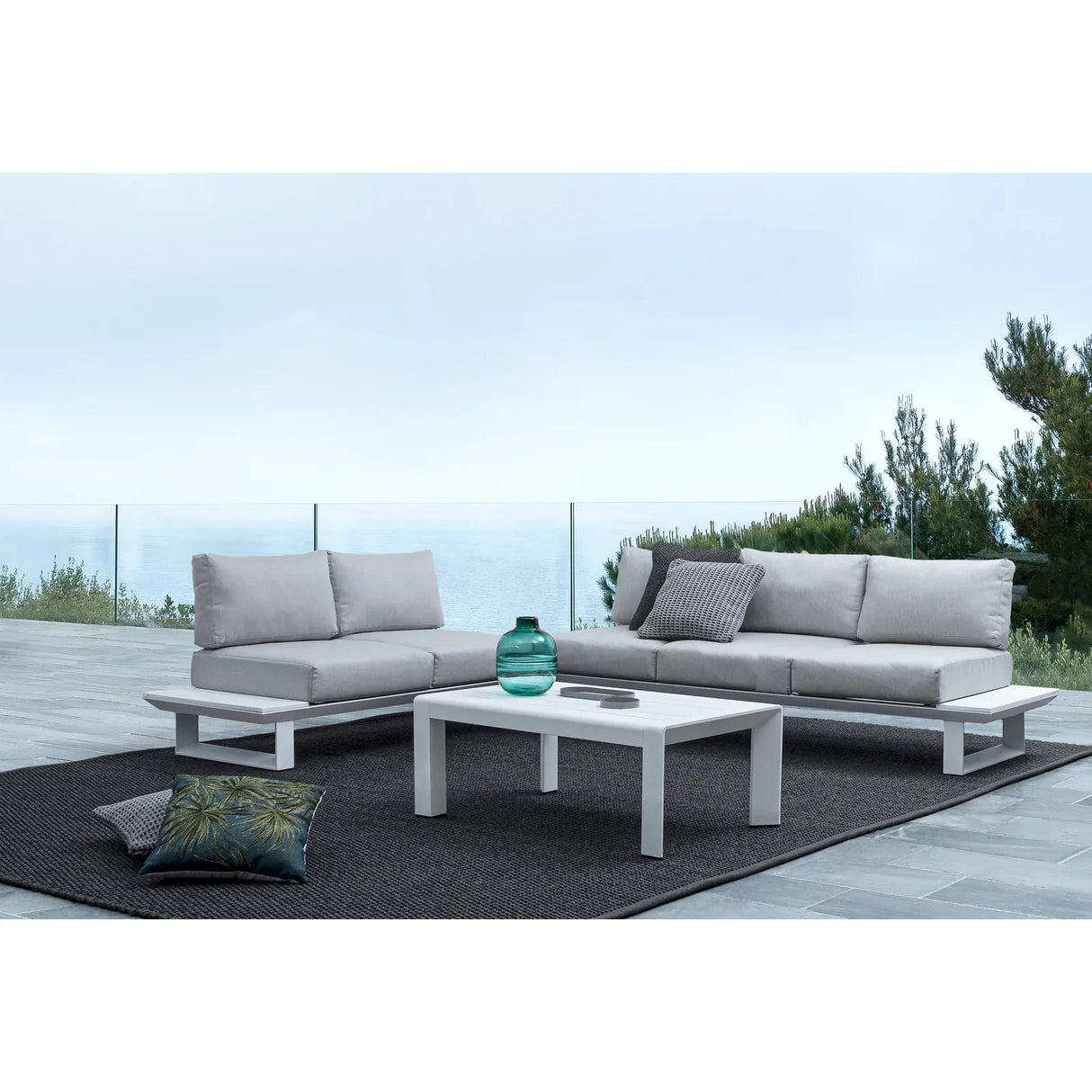 Gartenlounge Eck-Sitzgruppe mit Kissen Weiß CX21 Konnor - ZEN ZONE Furniture
