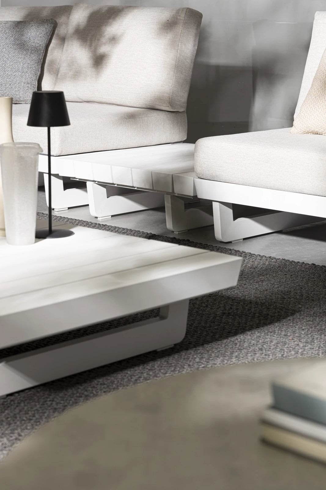 Gartenlounge Ecksitzgruppe 2er Set mit Kissen Weiß WG20 Infinity - ZEN ZONE Furniture