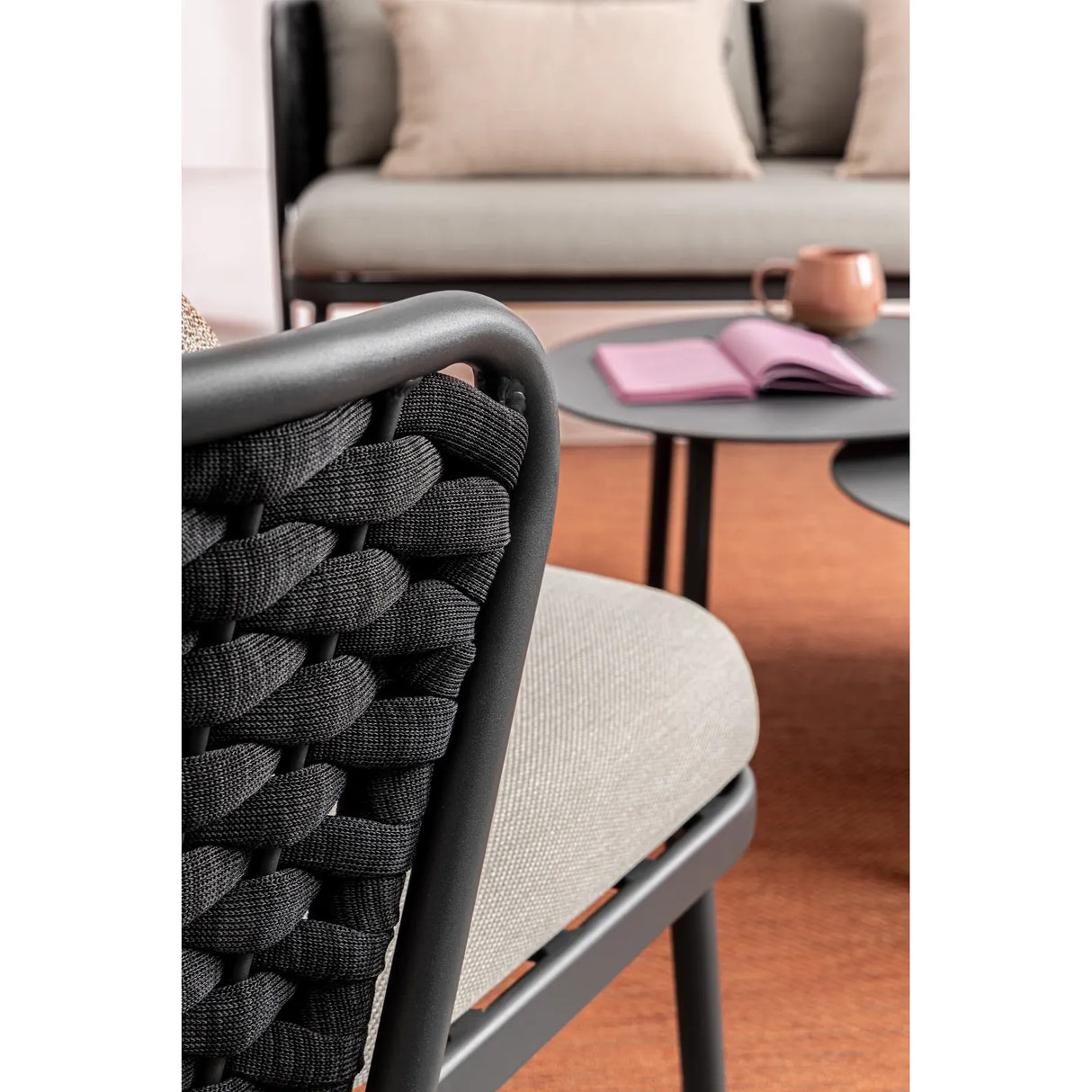 Gartenstuhl mit Kissen Harlow Anthrazit QS22/Graphit - ZEN ZONE Furniture