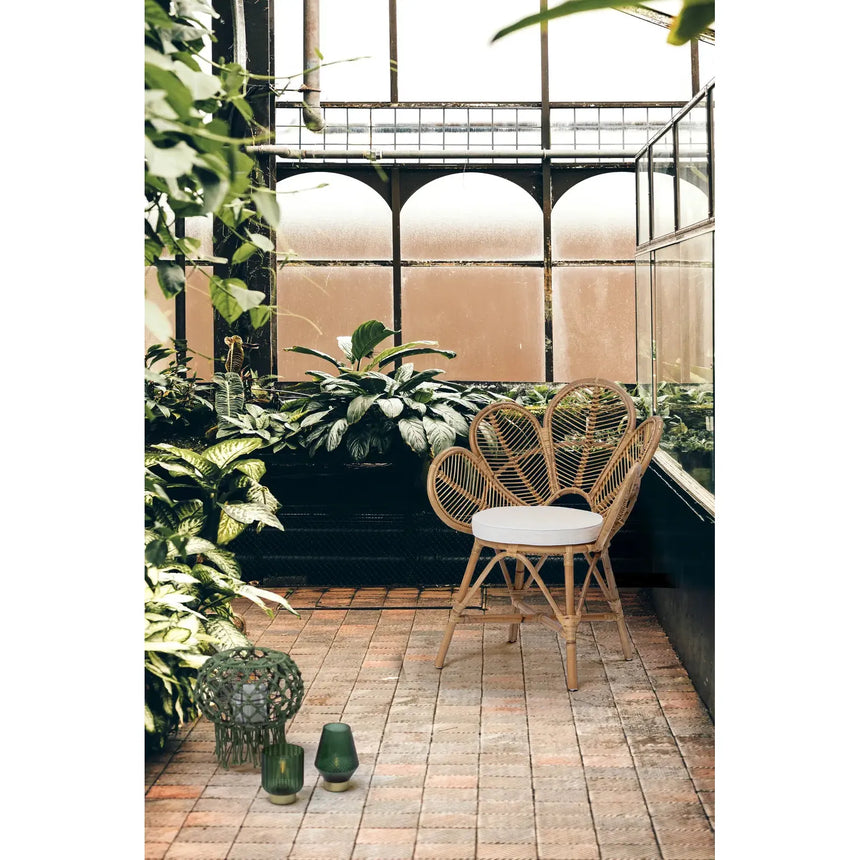 Flores Natur Stuhl mit Armlehnen mit Kissen - ZEN ZONE Furniture