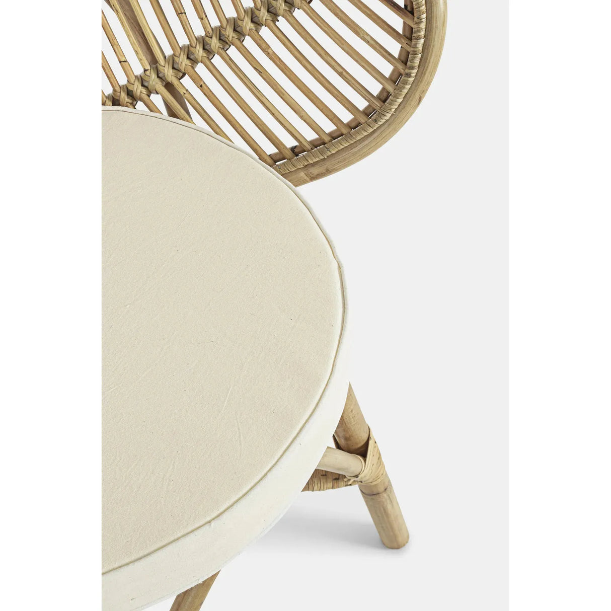 Flores Natur Stuhl mit Armlehnen mit Kissen - ZEN ZONE Furniture