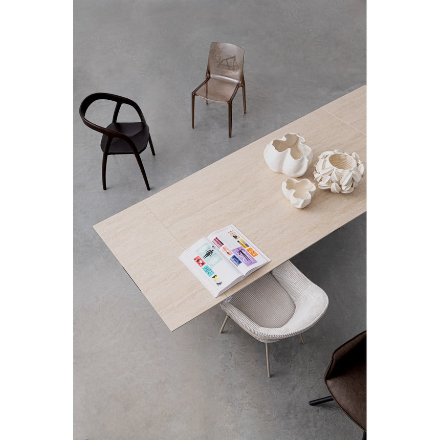 Essstuhl mit Armlehne Cassidy Warm/Hellgrau - ZEN ZONE Furniture