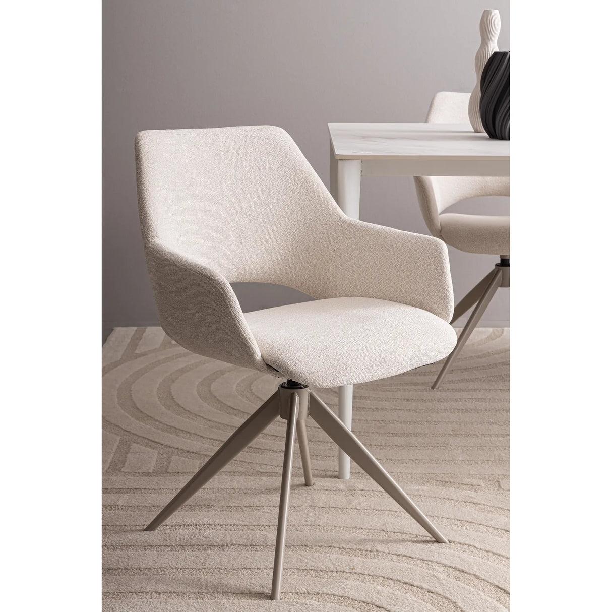 Essstuhl mit Armlehne Vivian Moon - ZEN ZONE Furniture