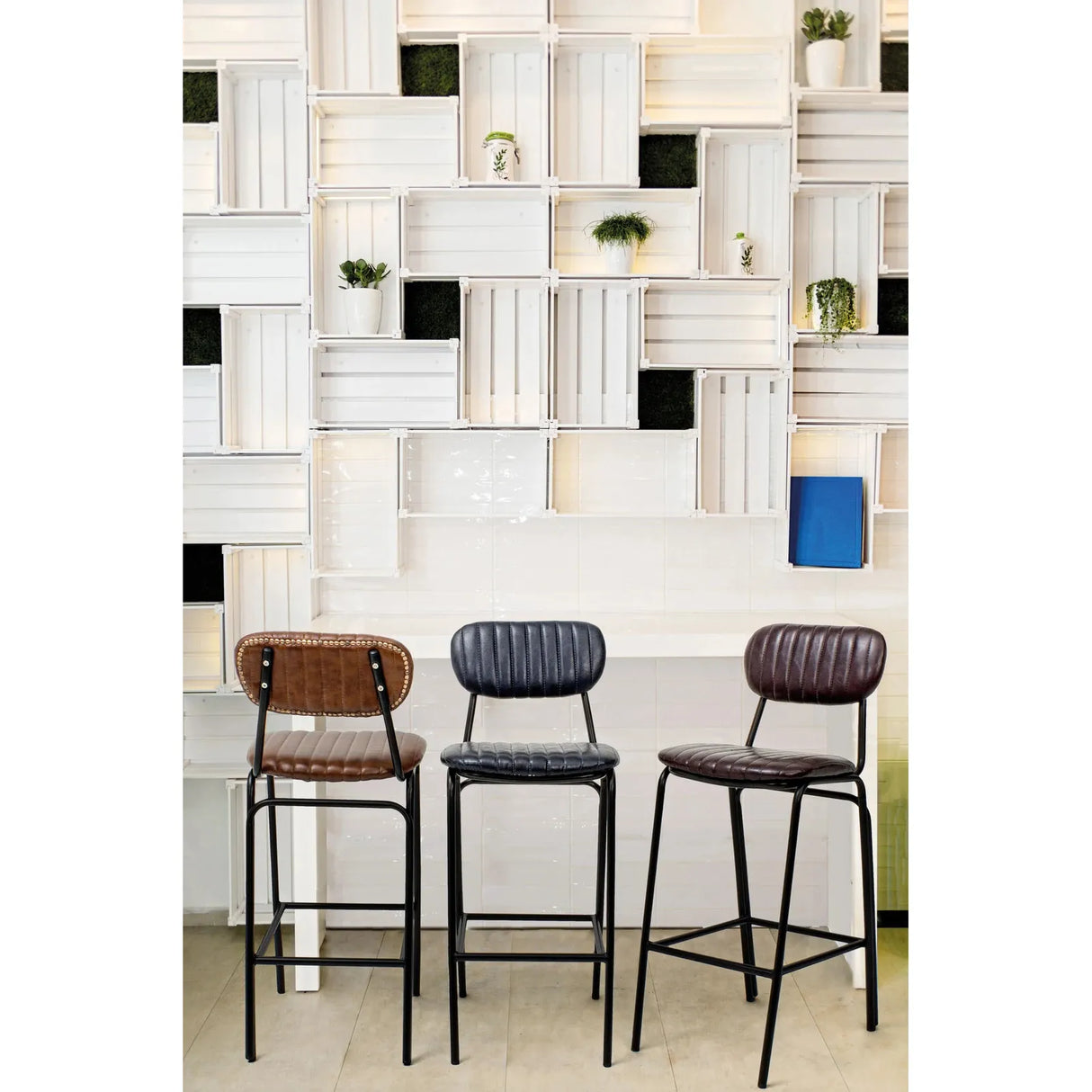 Debbie Barhocker Vintage Burgunderrot - ZEN ZONE Furniture