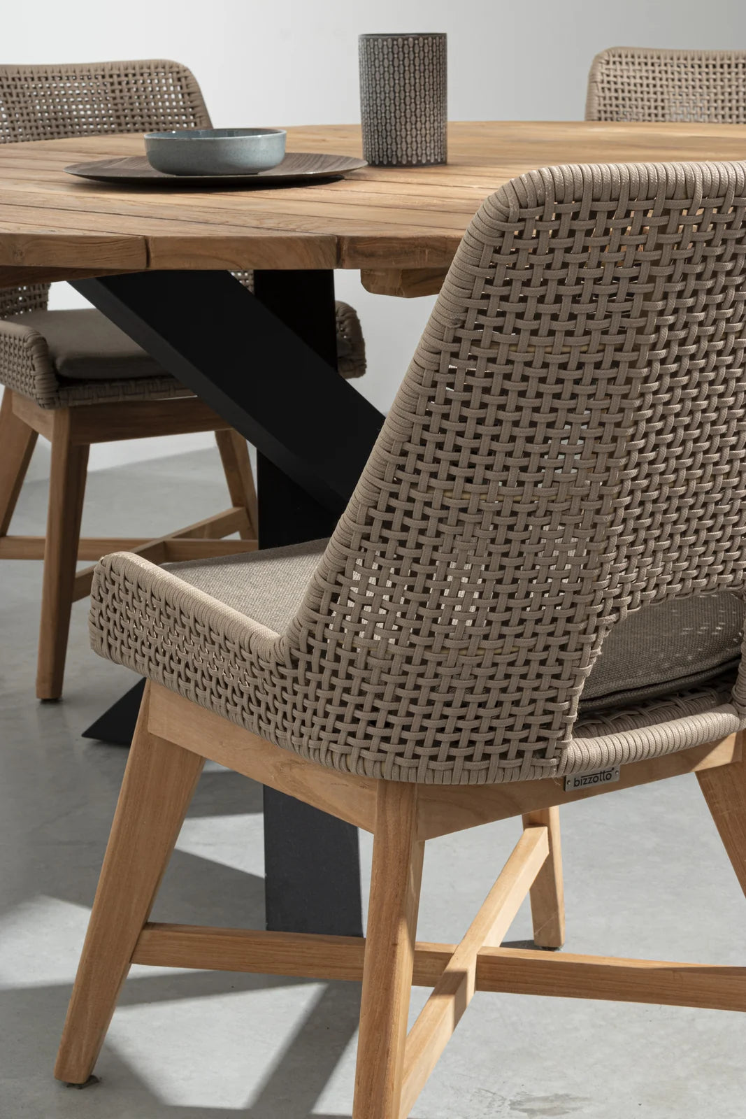 Gartenstuhl mit Kissen Hesperia Taupe - ZEN ZONE Furniture