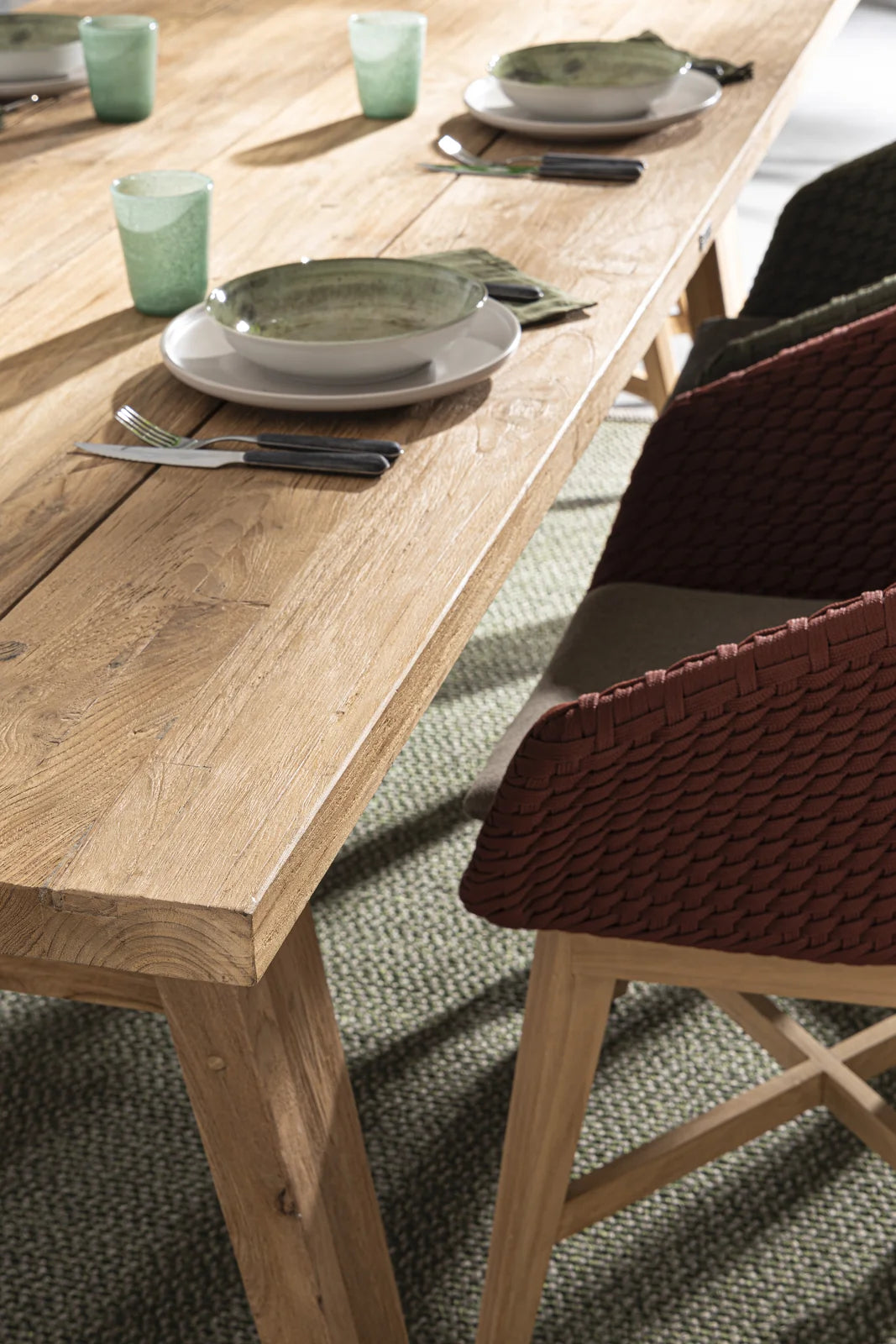 Gartenstuhl mit Armlehne und Kissen Coachella Scarlet - ZEN ZONE Furniture