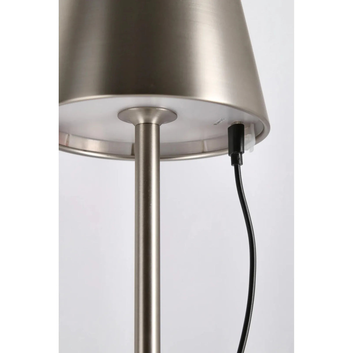 Etna Tischlampe Silber Leder Höhe 38 cm - ZEN ZONE Furniture