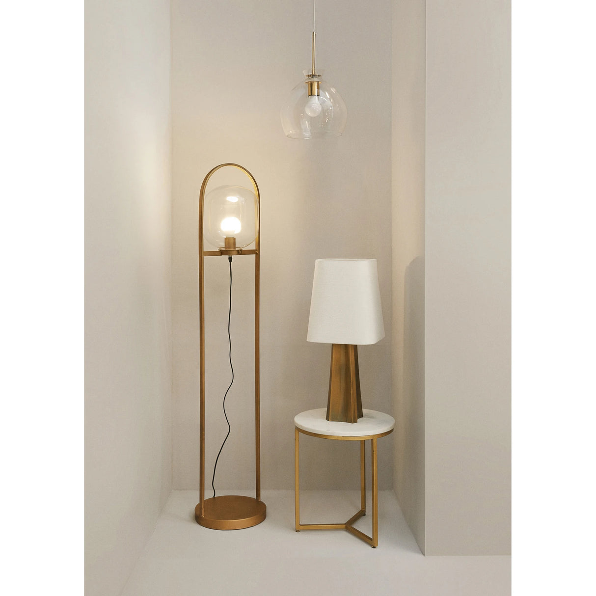 Tischlampe Tripula Gold Höhe 61cm - ZEN ZONE Furniture