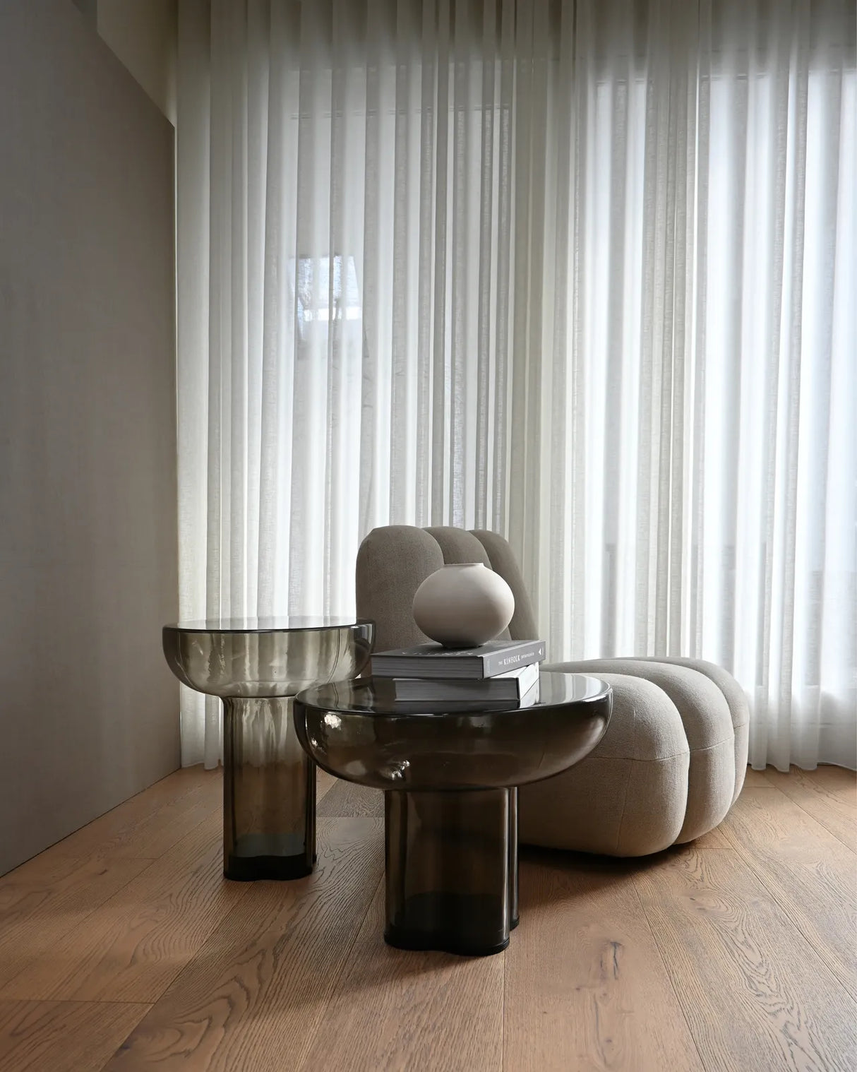 Couchtisch Crown aus Glas in Smoked Forest, Niedrig von 101 Copenhagen – Bild 6