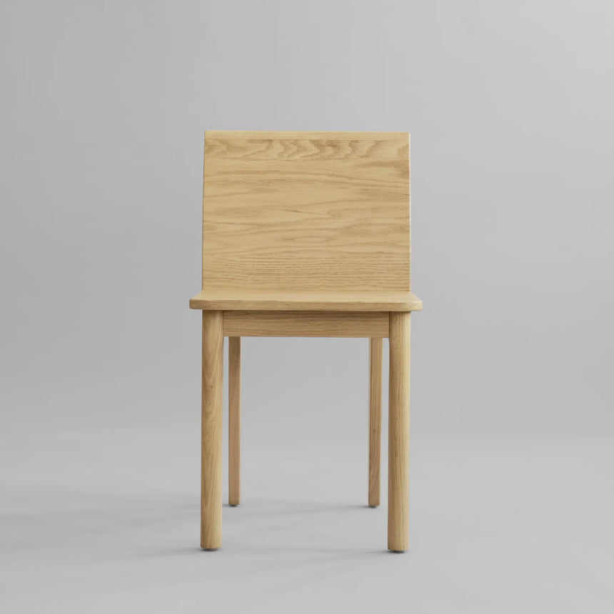 Essstuhl Brutus Slim aus Massivholz Eiche von 101 Copenhagen – Bild 1