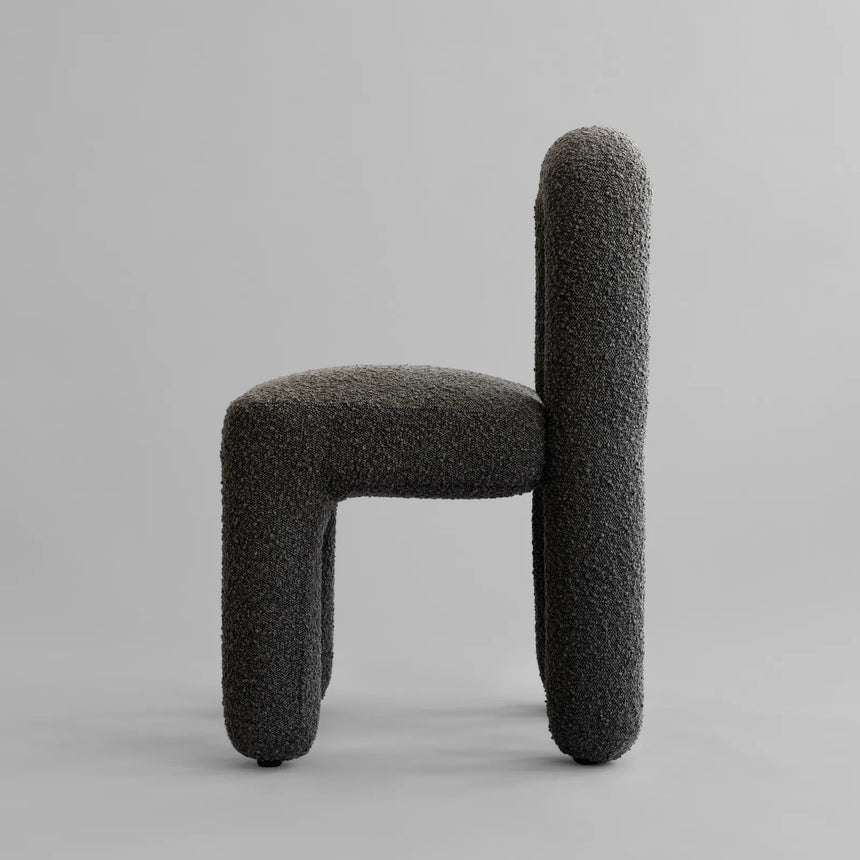 Essstuhl Daiku aus Bouclé in Deep Taupe von 101 Copenhagen – Bild 4