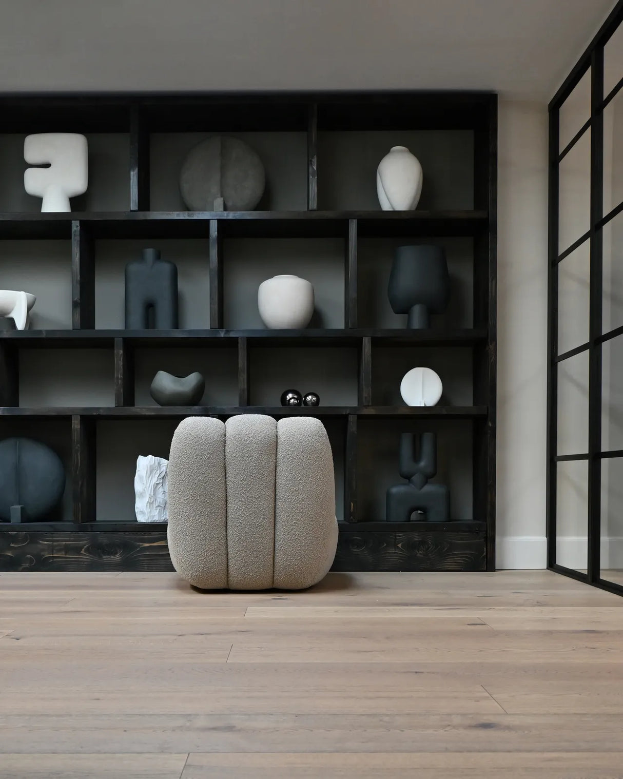 Sessel Toe aus Bouclé in Smoked Sand, 80×70×72 cm von 101 Copenhagen – Bild 9