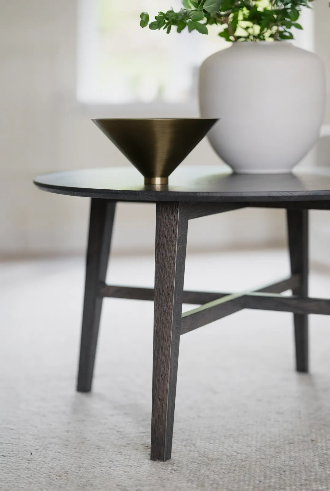 FILIPPA Couchtisch aus Eiche in Dunkelbraun, 90x90x52 cm