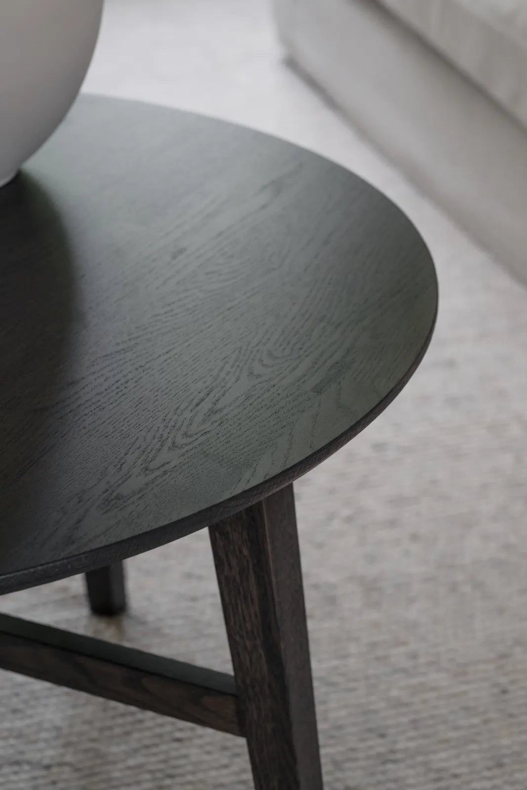 FILIPPA Couchtisch aus Eiche in Dunkelbraun, 90x90x52 cm