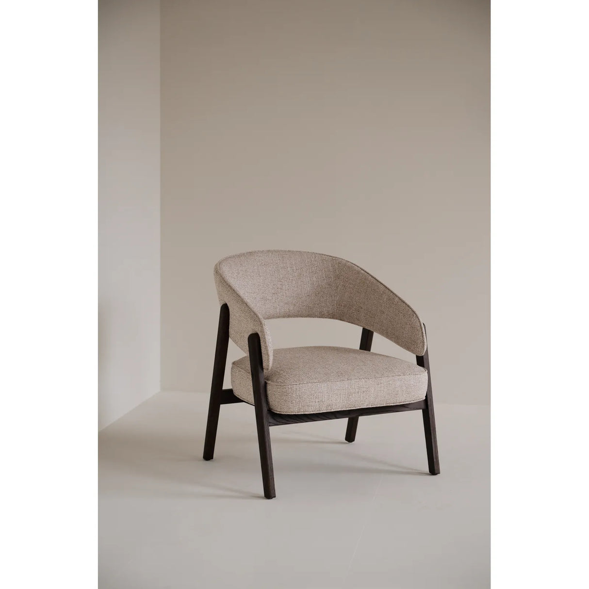 BARNABY Loungesessel aus Eiche und Stoff, 69x70x75 cm - ZEN ZONE Furniture