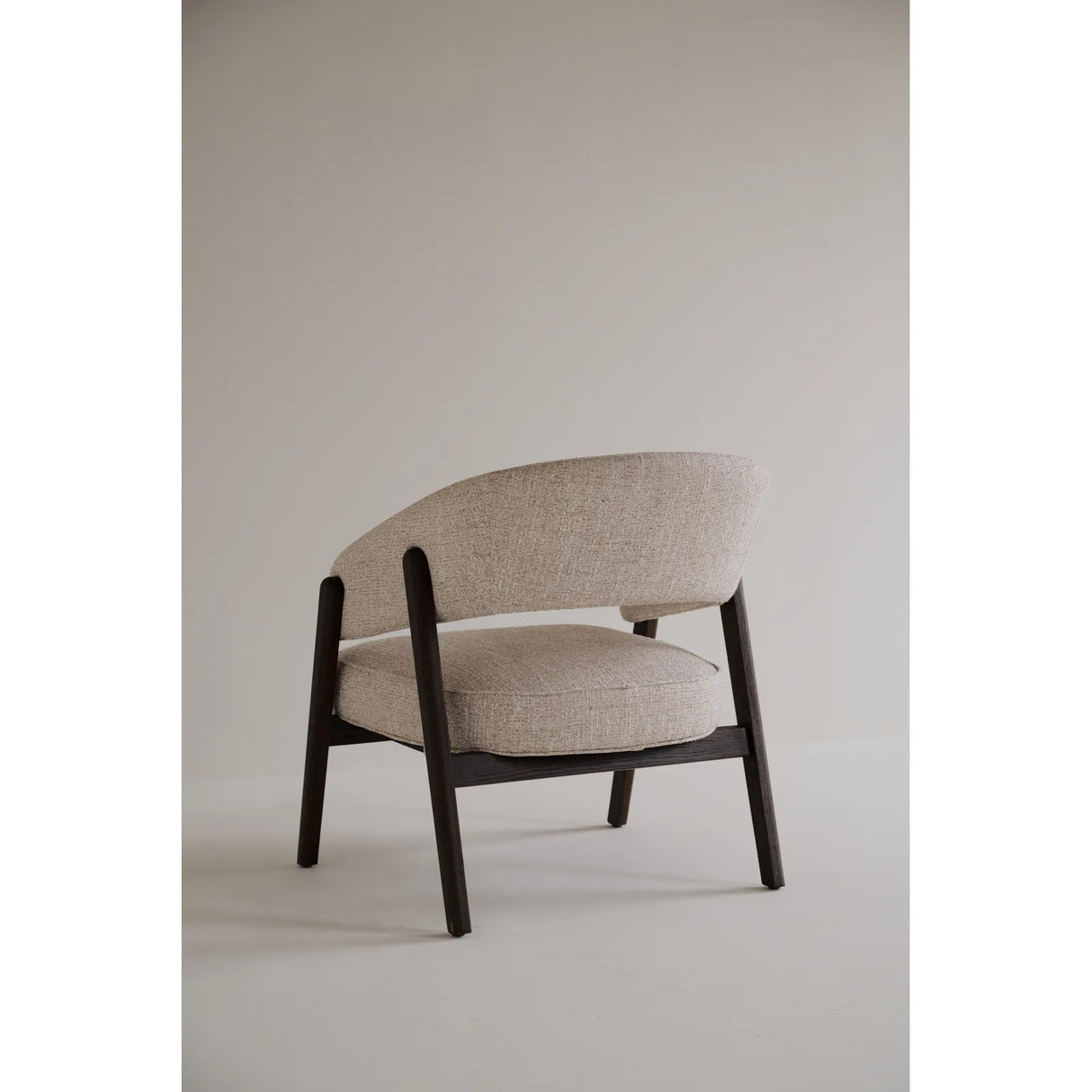 BARNABY Loungesessel aus Eiche und Stoff, 69x70x75 cm - ZEN ZONE Furniture