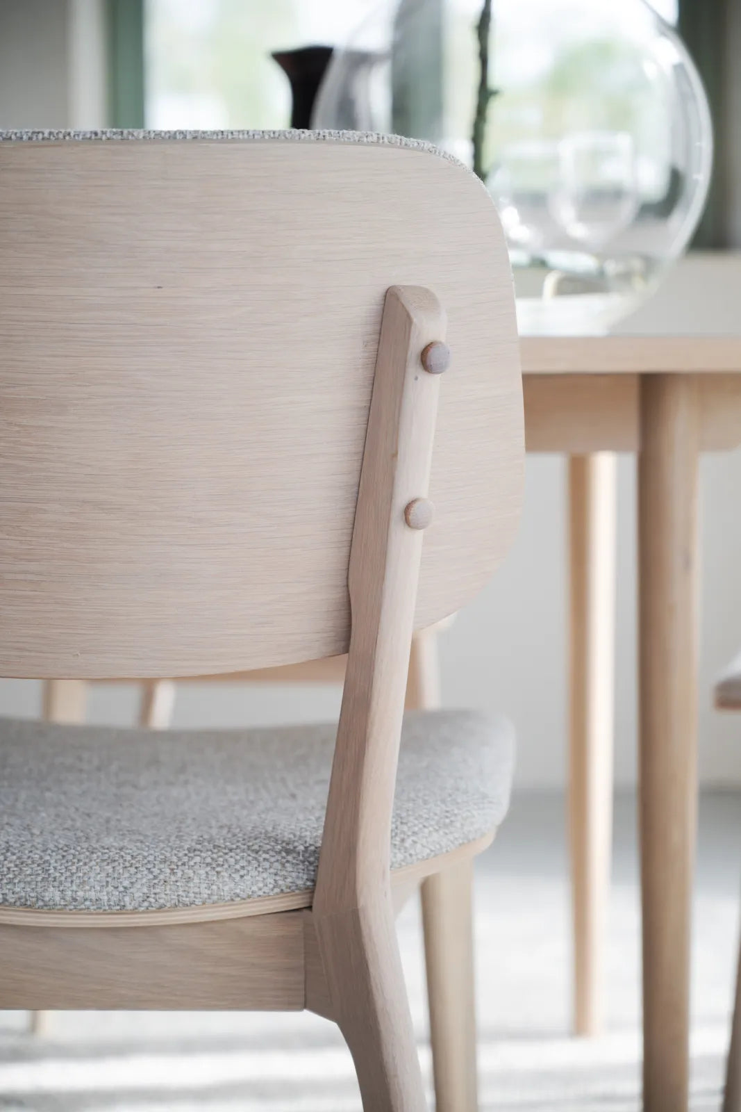 BARRETT Essstuhl massive Eiche, 58x47x83 cm