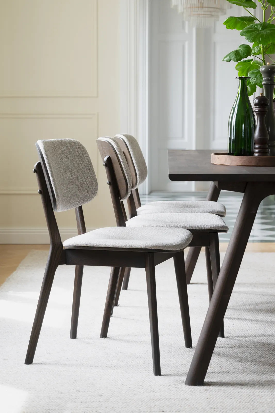 BARRETT Essstuhl massive Eiche Braun/hellbeige 58x47x83cm - ZEN ZONE Furniture