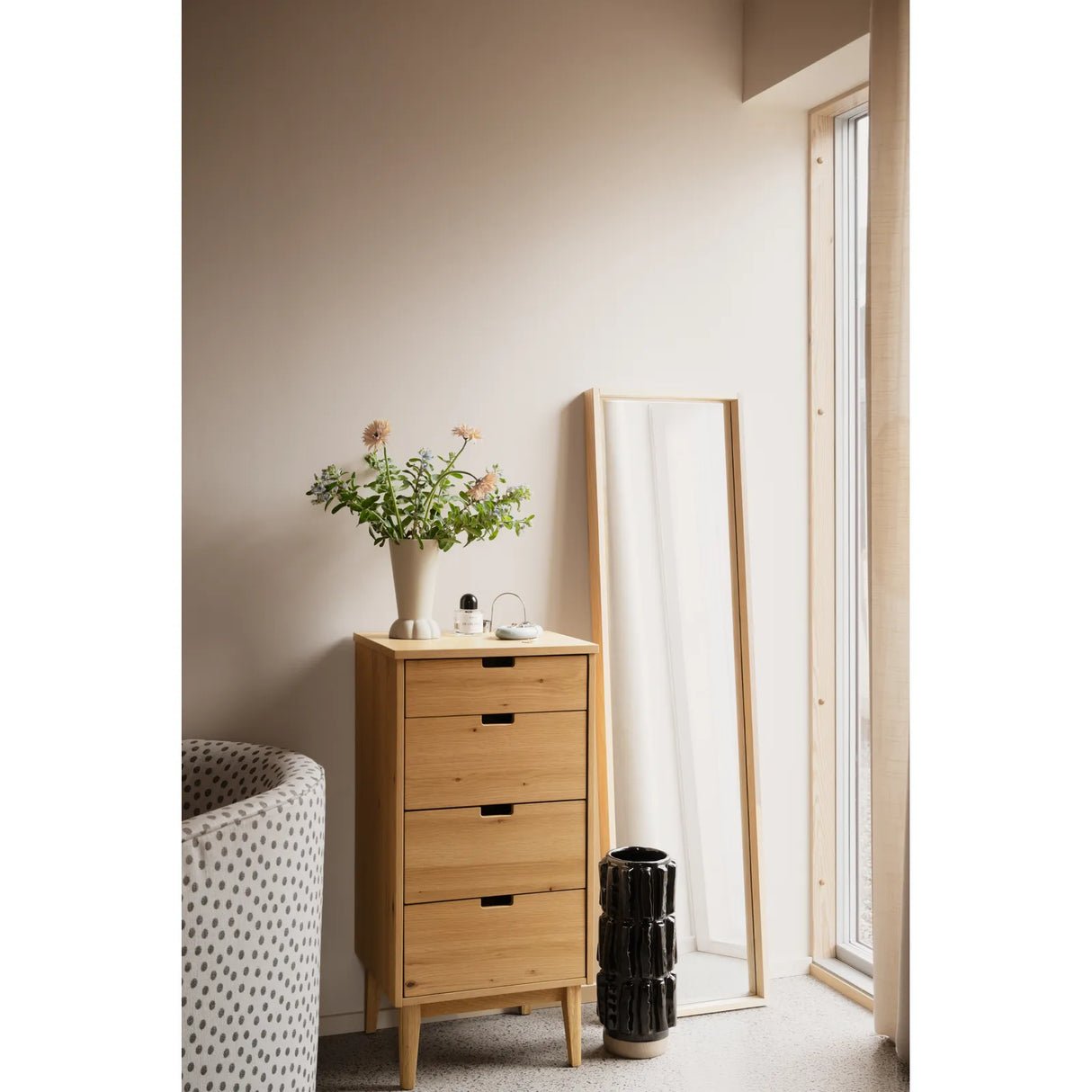 GARRISON Kommode aus massiver Eiche, 45x38x92 cm - ZEN ZONE Furniture