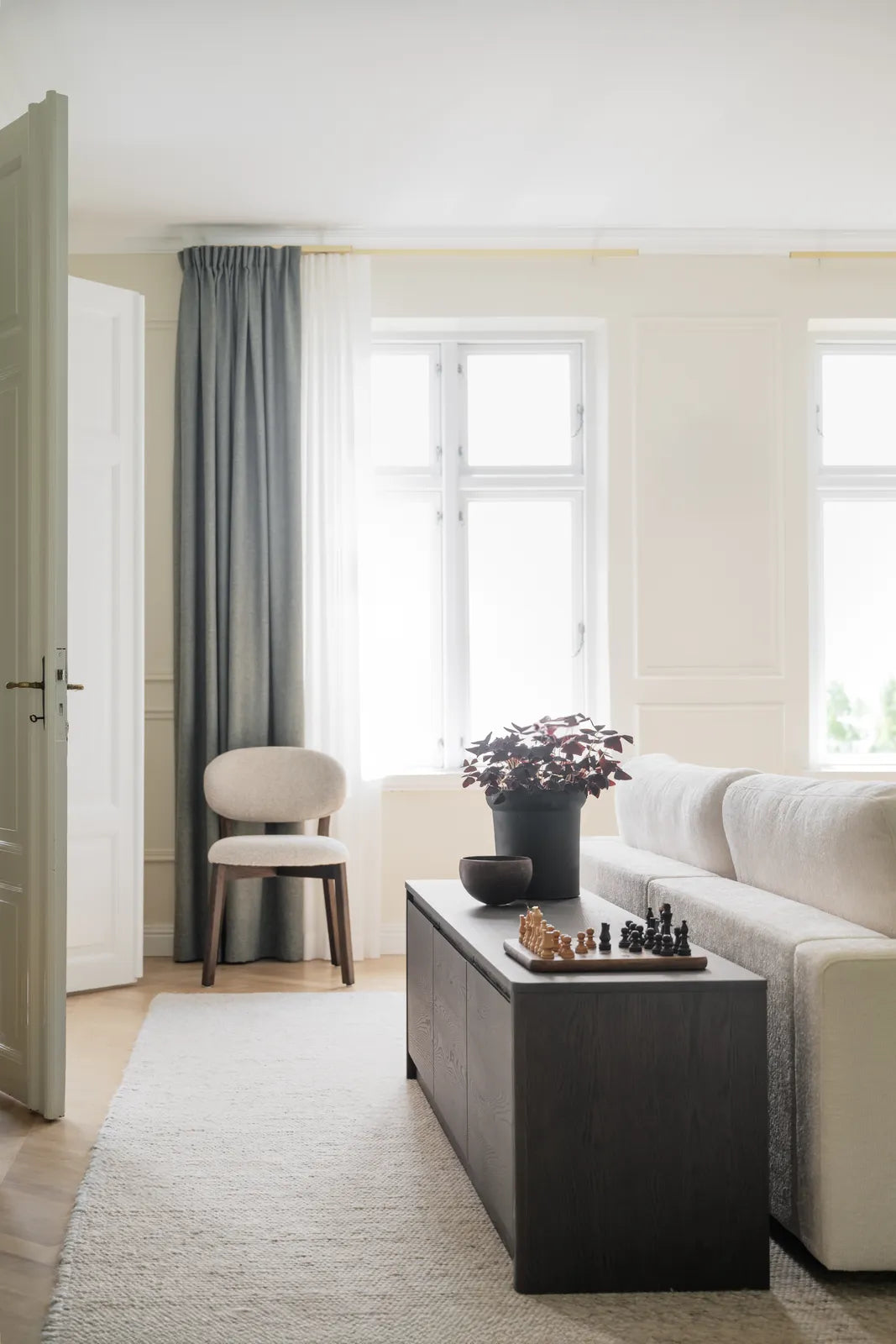 MELSTONE Sideboard aus Eiche Braun 40x180x50cm - ZEN ZONE Furniture