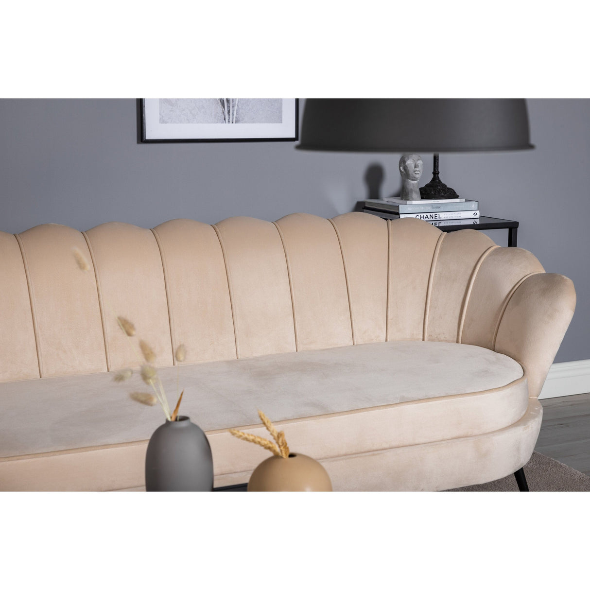 Calais 3-Sitzer Sofa - Beige Samt - Schwarze Beine - ZEN ZONE Furniture