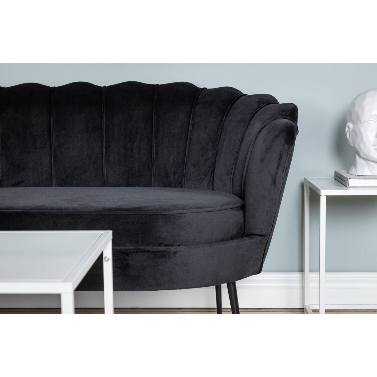 Calais 3-Sitzer Sofa - Schwarzer Samt - Schwarze Beine - ZEN ZONE Furniture