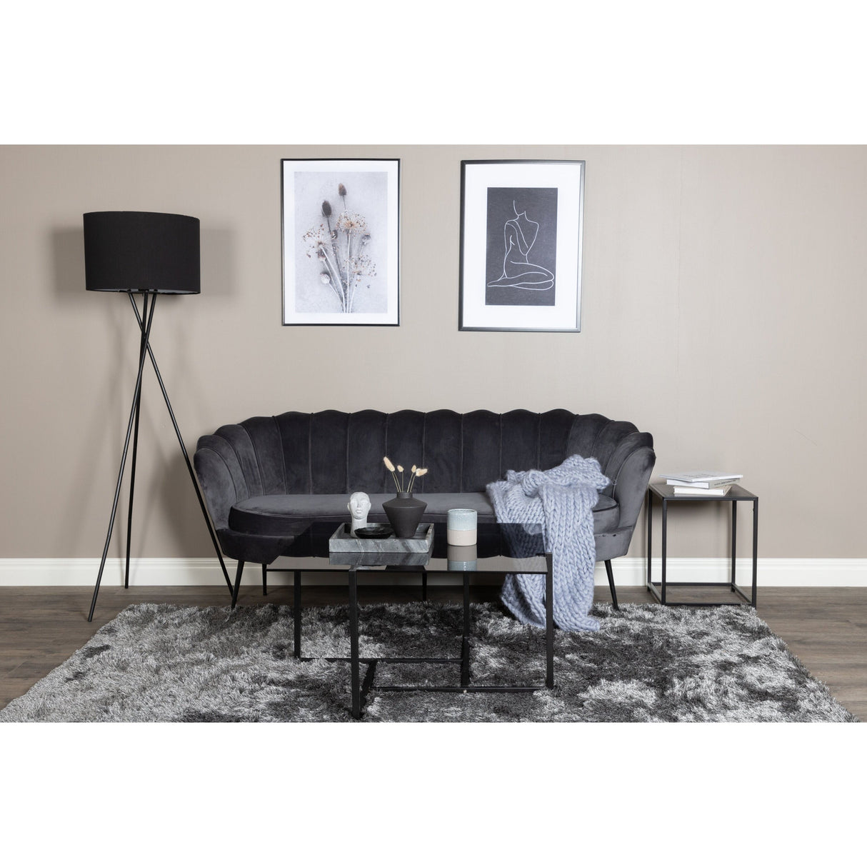 Calais 3-Sitzer Sofa - Dunkelgrauer Samt - Schwarze Beine - ZEN ZONE Furniture