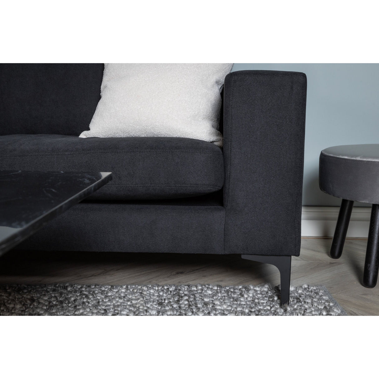 Bolero Sofa - 3-Sitzer - Schwarzer Stoff - Schwarze Beine - ZEN ZONE Furniture
