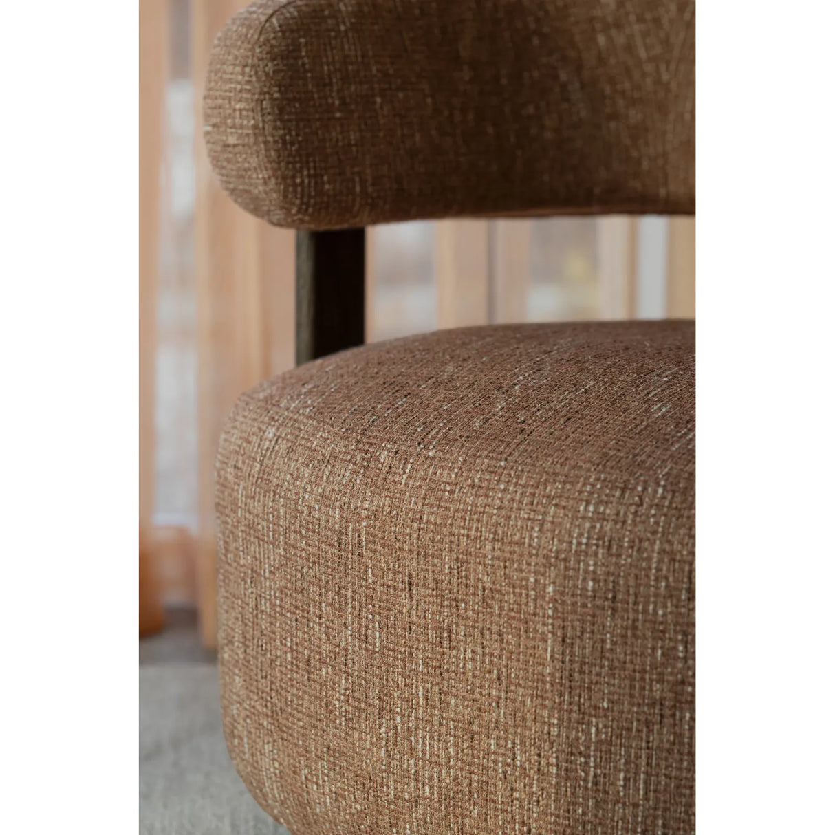 JENISON Loungesessel aus Eiche und Stoff in verschiedenen Farben, 74x74x69 cm - ZEN ZONE Furniture