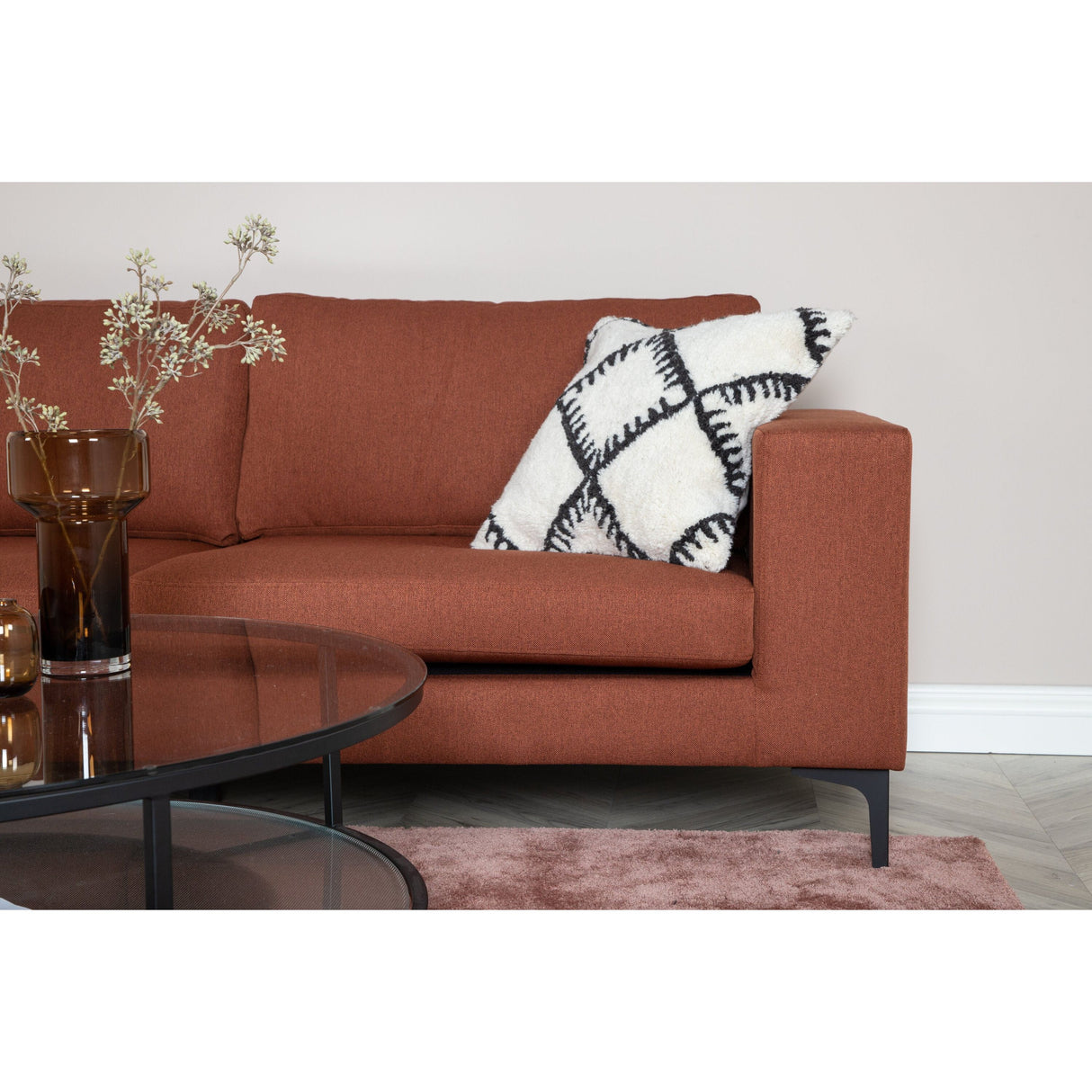 Bolero 3-Sitzer Sofa - rostroter Stoff - schwarze Beine - ZEN ZONE Furniture