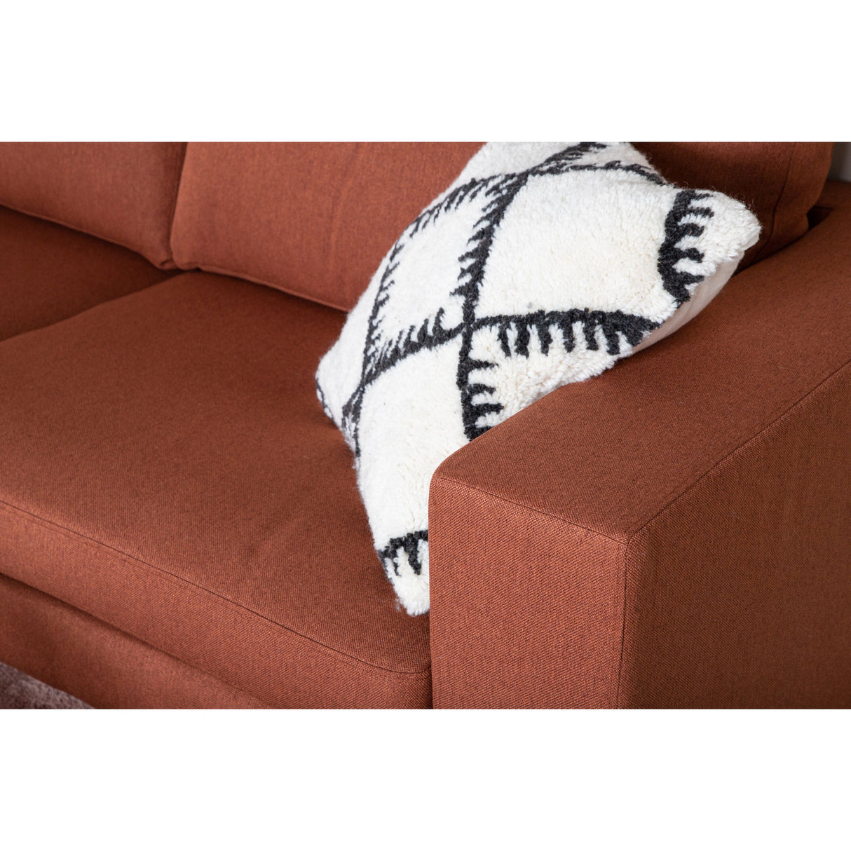 Bolero 3-Sitzer Sofa - rostroter Stoff - schwarze Beine - ZEN ZONE Furniture