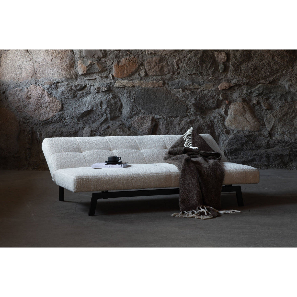 Bodil Sofabett - Schwarz / weiß Teddy - ZEN ZONE Furniture