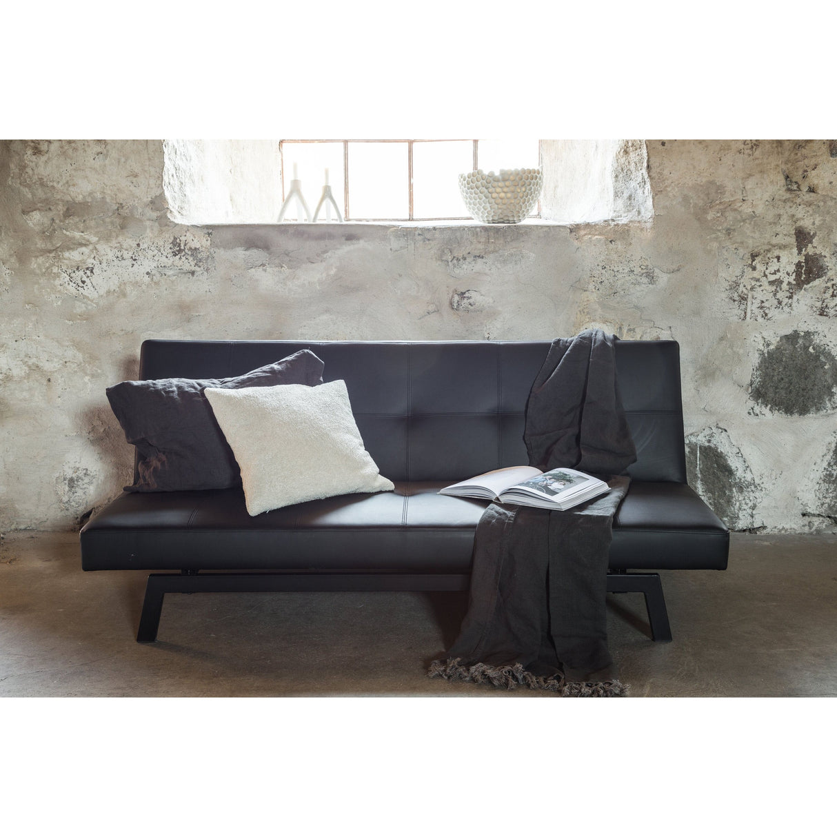 Bodil Sofabett - Schwarz / Schwarz PU - ZEN ZONE Furniture