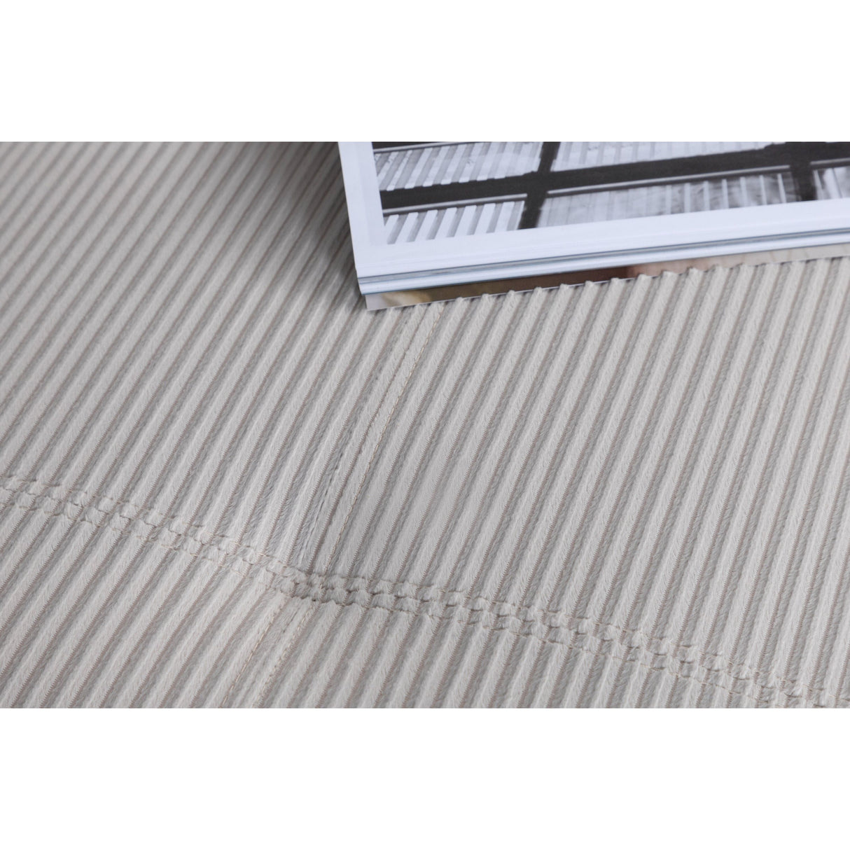 Bodil Sofabett - Schwarz / Beige Kord - ZEN ZONE Furniture