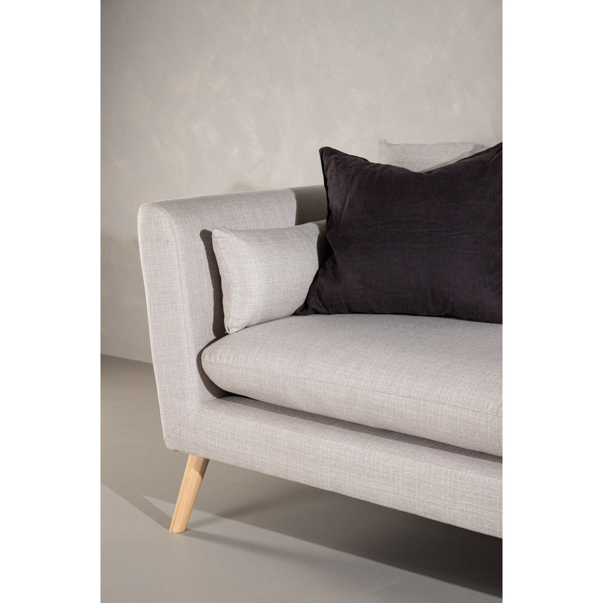 Tacoma 2-Sitzer Sofa - Helle Holzoptik / Leinenstoff - ZEN ZONE Furniture