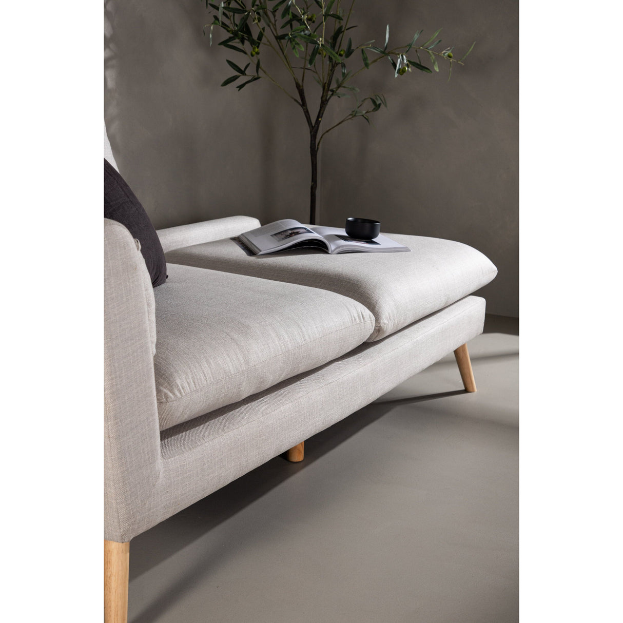 Tacoma 2-Sitzer Sofa - Helle Holzoptik / Leinenstoff - ZEN ZONE Furniture