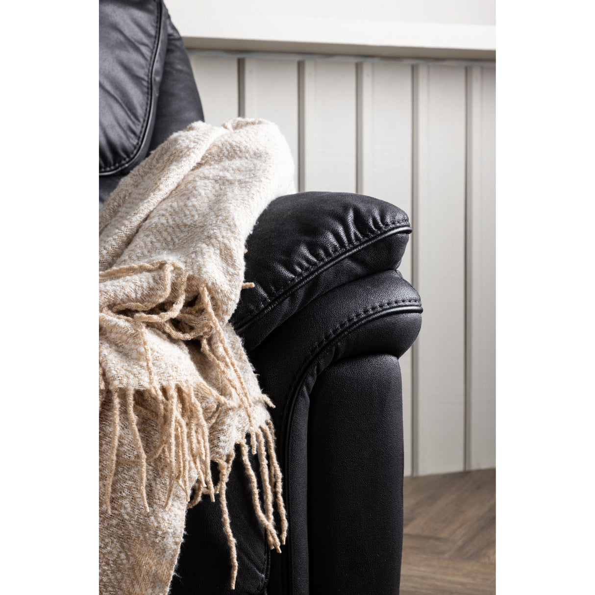 Saranda Recliner 3-Sitzer Sofa - Schwarze Mikrofaser - ZEN ZONE Furniture