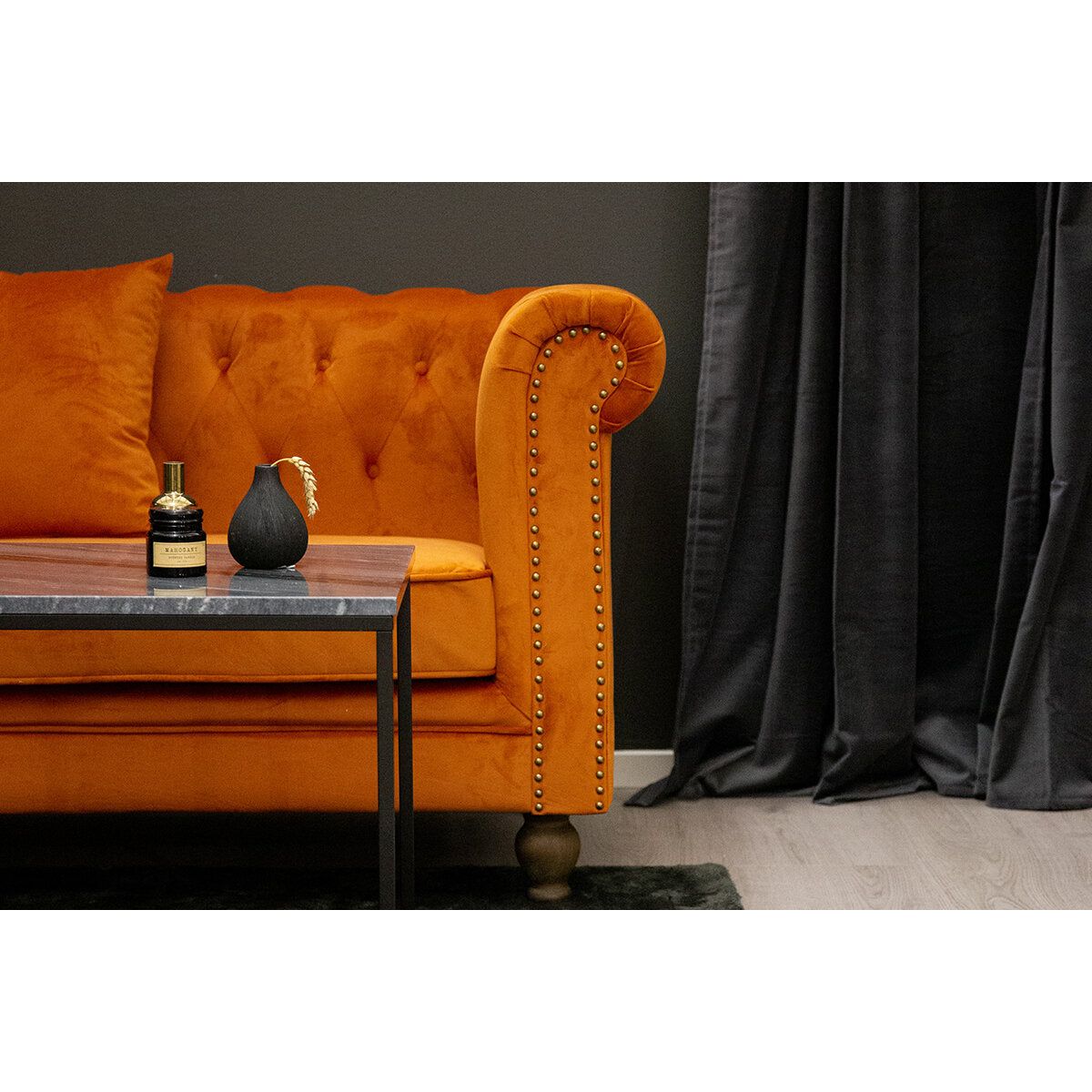 Velvet 3-Sitzer-Sofa aus Samt - Rusty Orange - inkl. 4 Kissen - ZEN ZONE Furniture