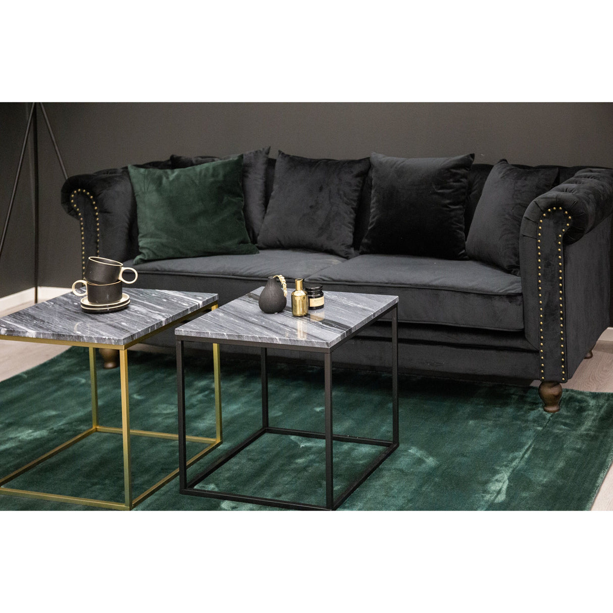 Velvet 3-Sitzer Sofa - Schwarzer Samt - ZEN ZONE Furniture