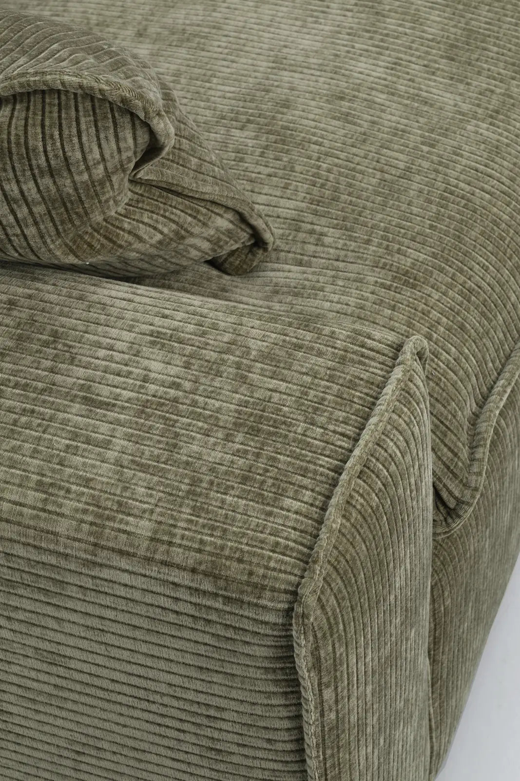 RAWLINS 3-Sitzer Sofa in rachel grün, 259x116x85 cm