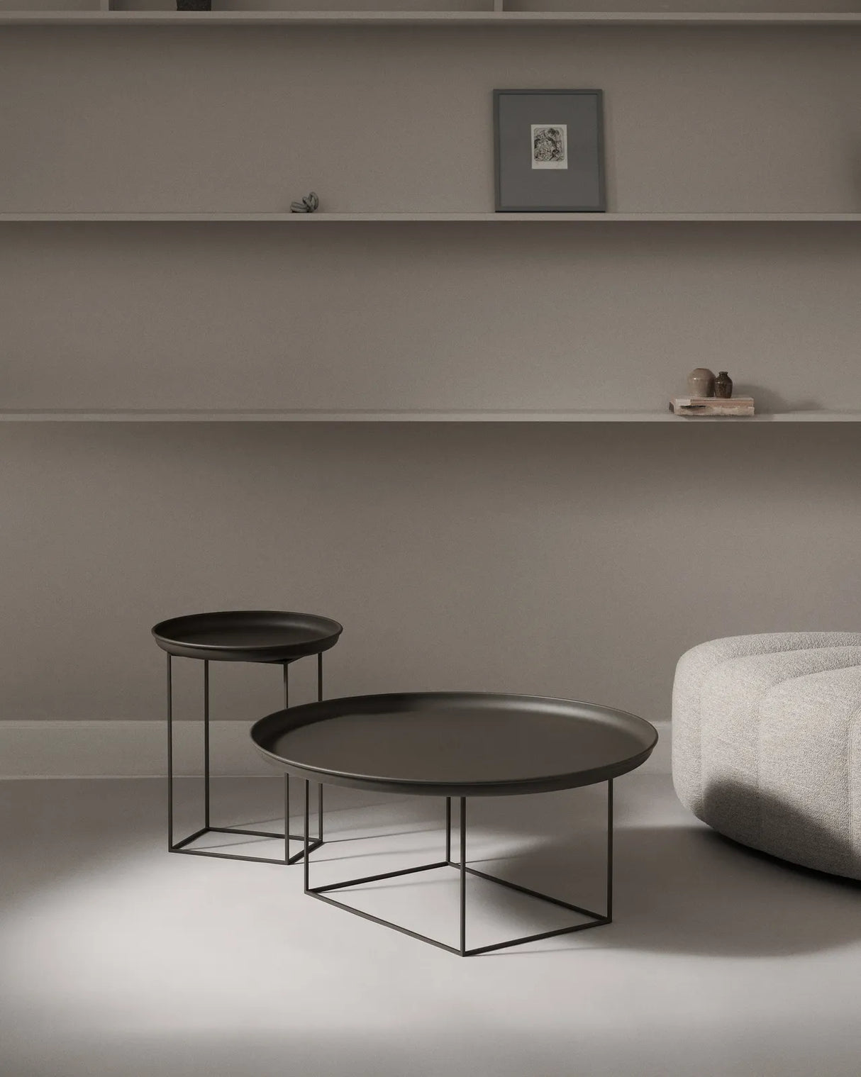 Table basse Duke en acier thermolaqué, grand format, 90 x 90 x 39 cm