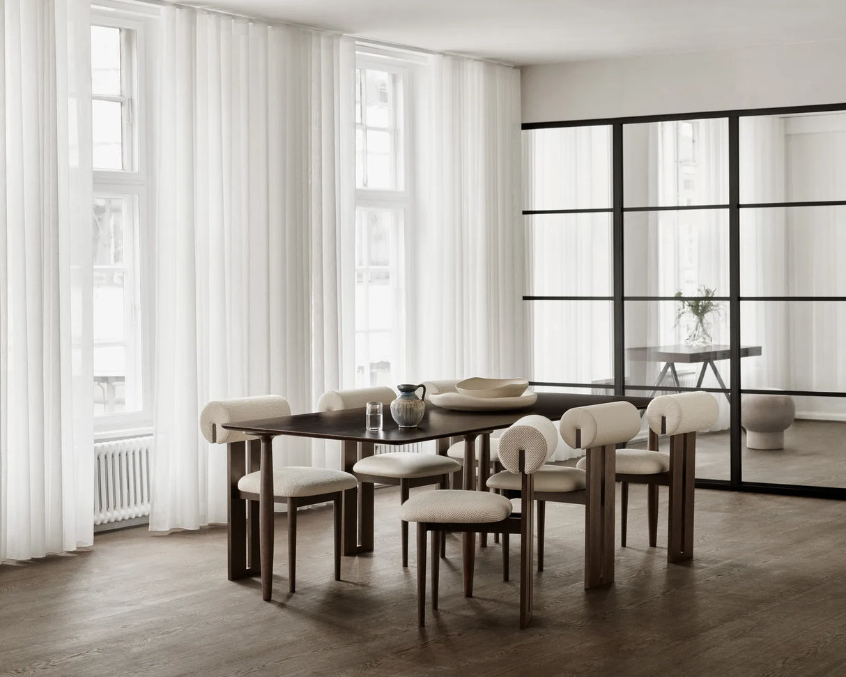 Esstisch Oku aus Eichenfurnier und Massivholz Eiche, 250×95×74 cm - ZEN ZONE Furniture