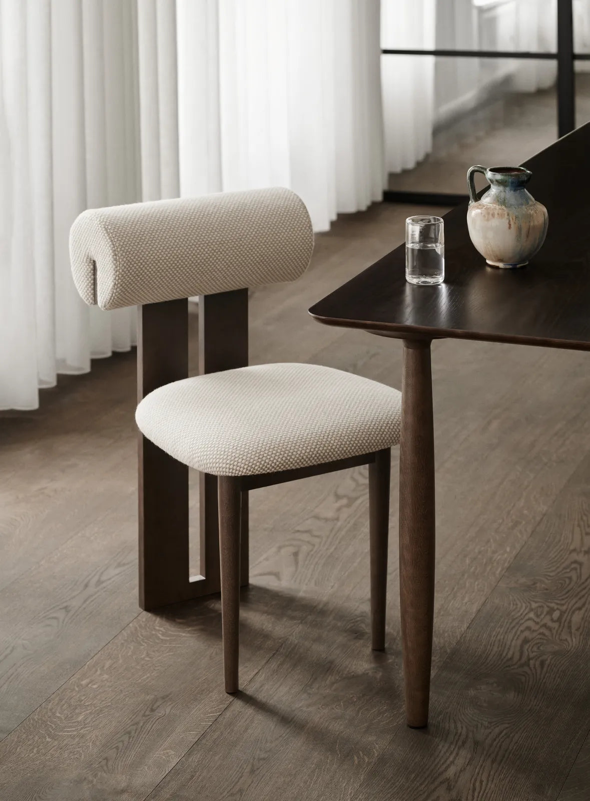 Essstuhl Hippo aus Massivholz Eiche, gepolstert, 47,5×59×79,5 cm - ZEN ZONE Furniture