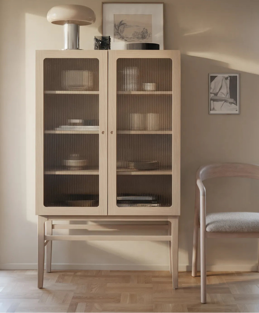 Vitrine MEADOWBROOK en chêne, 95x43x160 cm