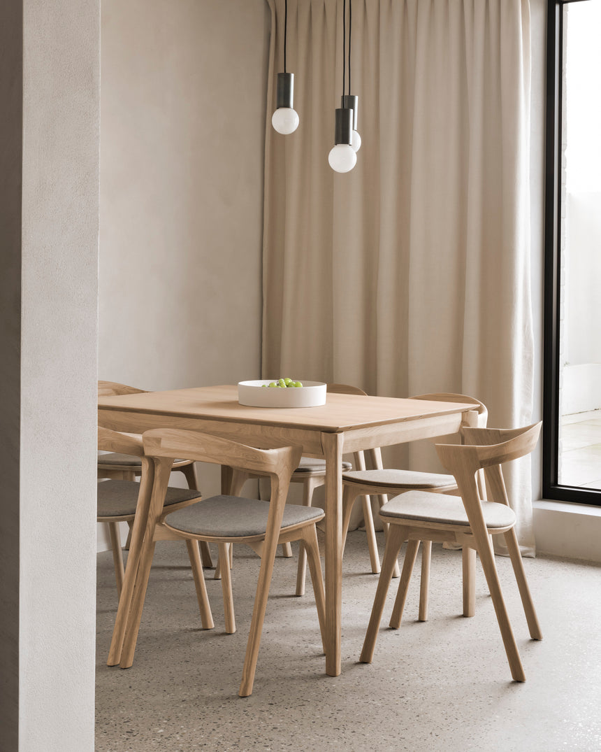 Bok Esszimmerstuhl - lackierte Eiche - warmgrauer Stoff - 50 x 54 x 76 cm - ZEN ZONE Furniture